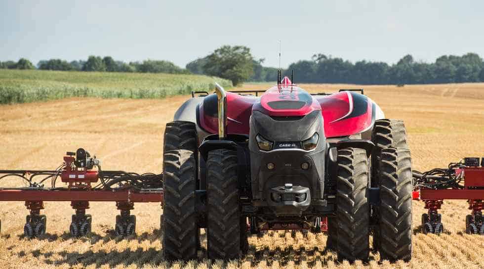 L'industrie c'est fou] Un tracteur autonome commandé depuis chez-soi