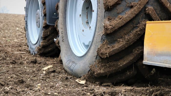 Impact du diamètre des pneus sur la consommation et la traction - Entraid