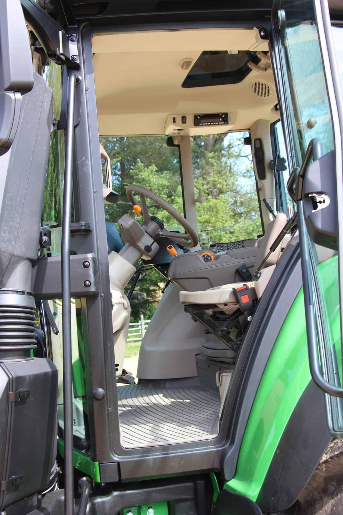 tracteurs john deere 6M cabine