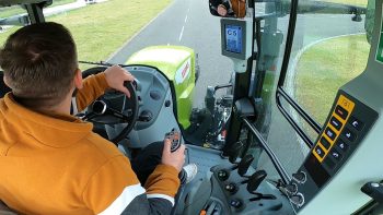 Un conducteur bien équipé pour la route