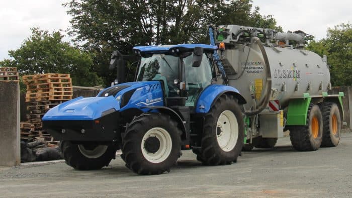 Ensemble de transport en système de produiction de biogaz.