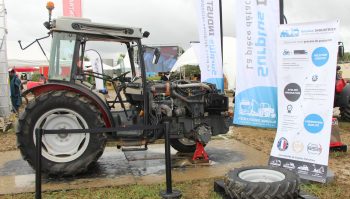 Ce tracteur accidenté pourra encore servir !