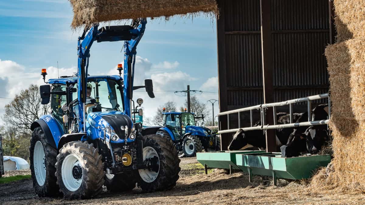 Une gamme de chargeurs est entièrement intégrée et conçue pour les tracteurs T5.