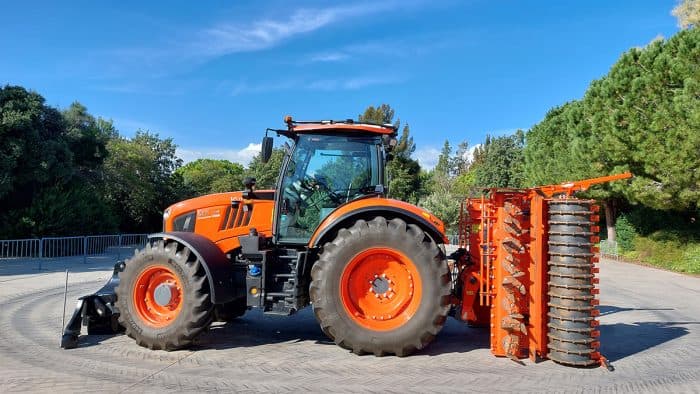 kubota 50 ans tracteur m7 kvt autonome