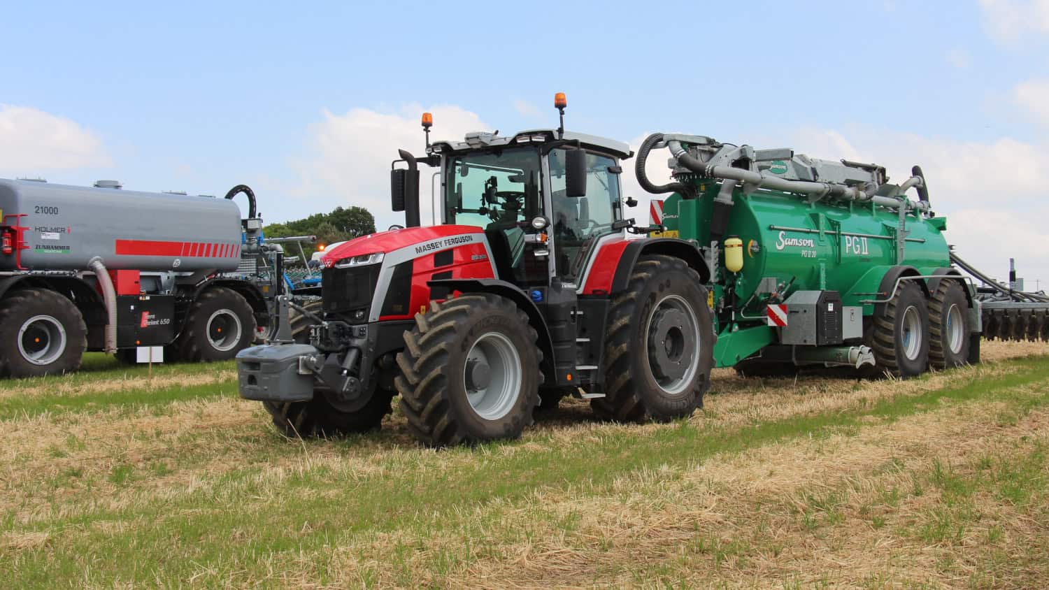 Automoteur et ensemble tracteur tonne pour l'épandage de lisier