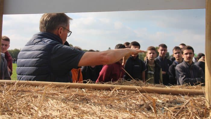 Atelier récolte de l'herbe