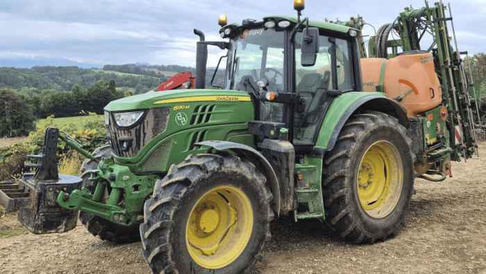 Le tracteur type de la cuma de Saint-Lary-Boujean