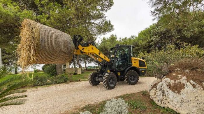 Une autonomie de 3 à 6 heures pour la chargeuse électrique New Holland W40X