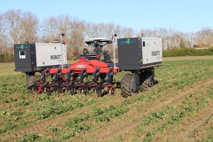 Robot AgroIntelli Robotti au binage, Fira 2025