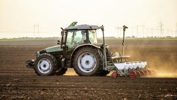 Subventions au matériel agricole : l’État décide, FranceAgrimer exécute