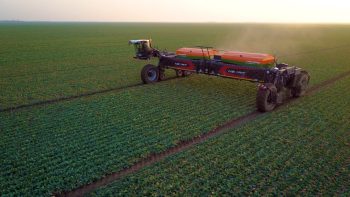 Un épandeur d’engrais Amazone de 20 000 litres sur le Nexat